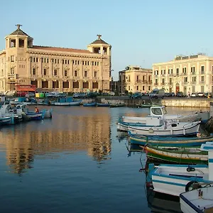 La Casetta Di Lori Ortigia Apartment